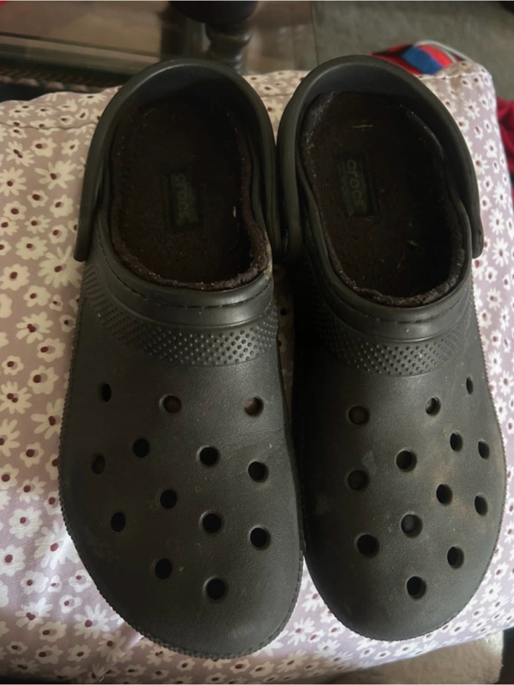 CROCS Classic Black Clog Slip-Ons